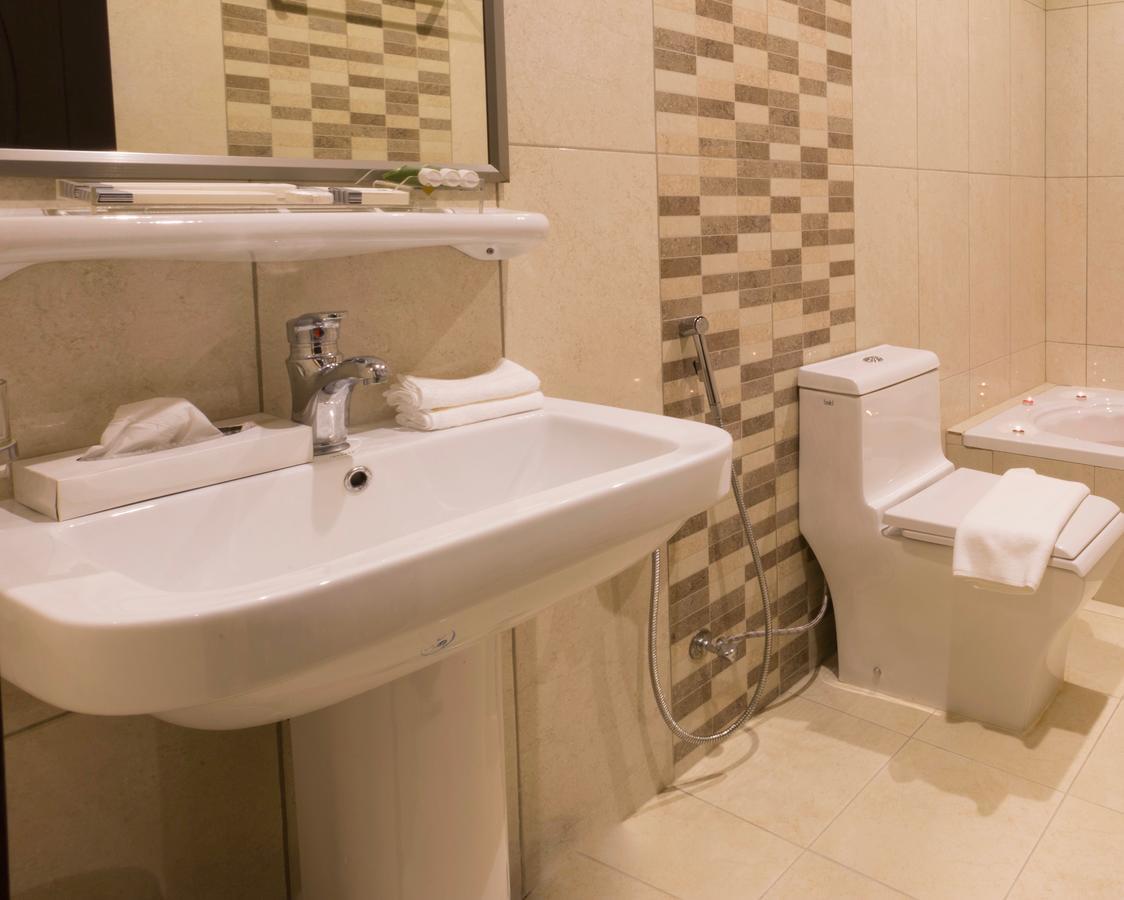 Ayam Lilian Aparthotel Buraidah Bagian luar foto